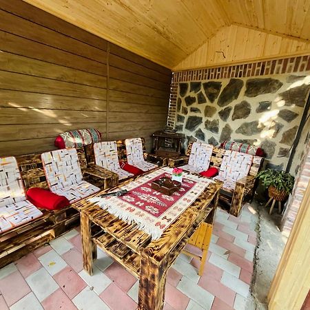 Guest House Poligloti Telavi Exterior photo