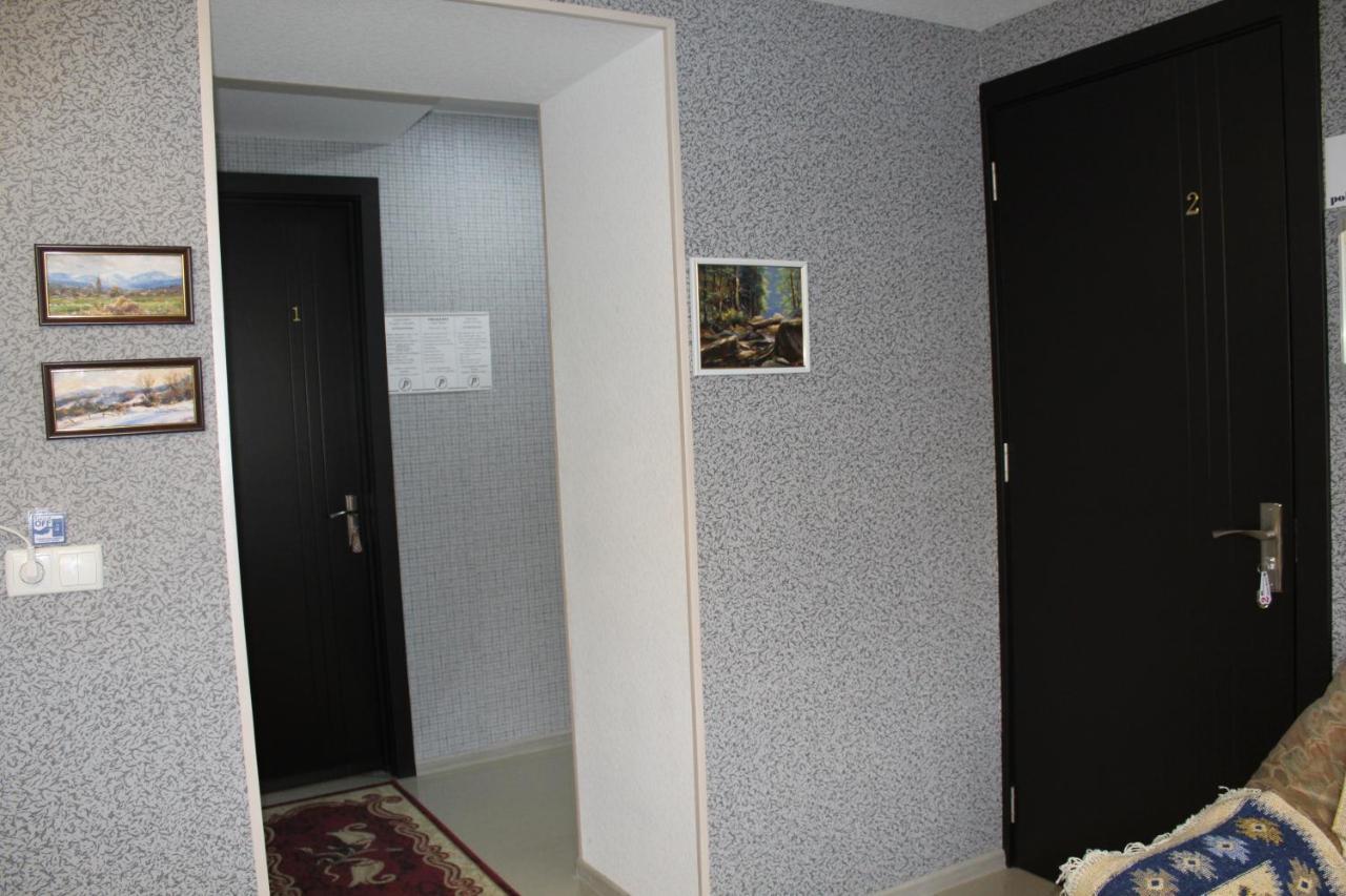 Guest House Poligloti Telavi Exterior photo